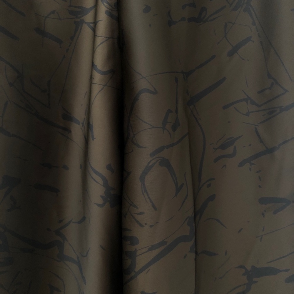 Roucha Patterned Shift Dress - Picture 3 of 7